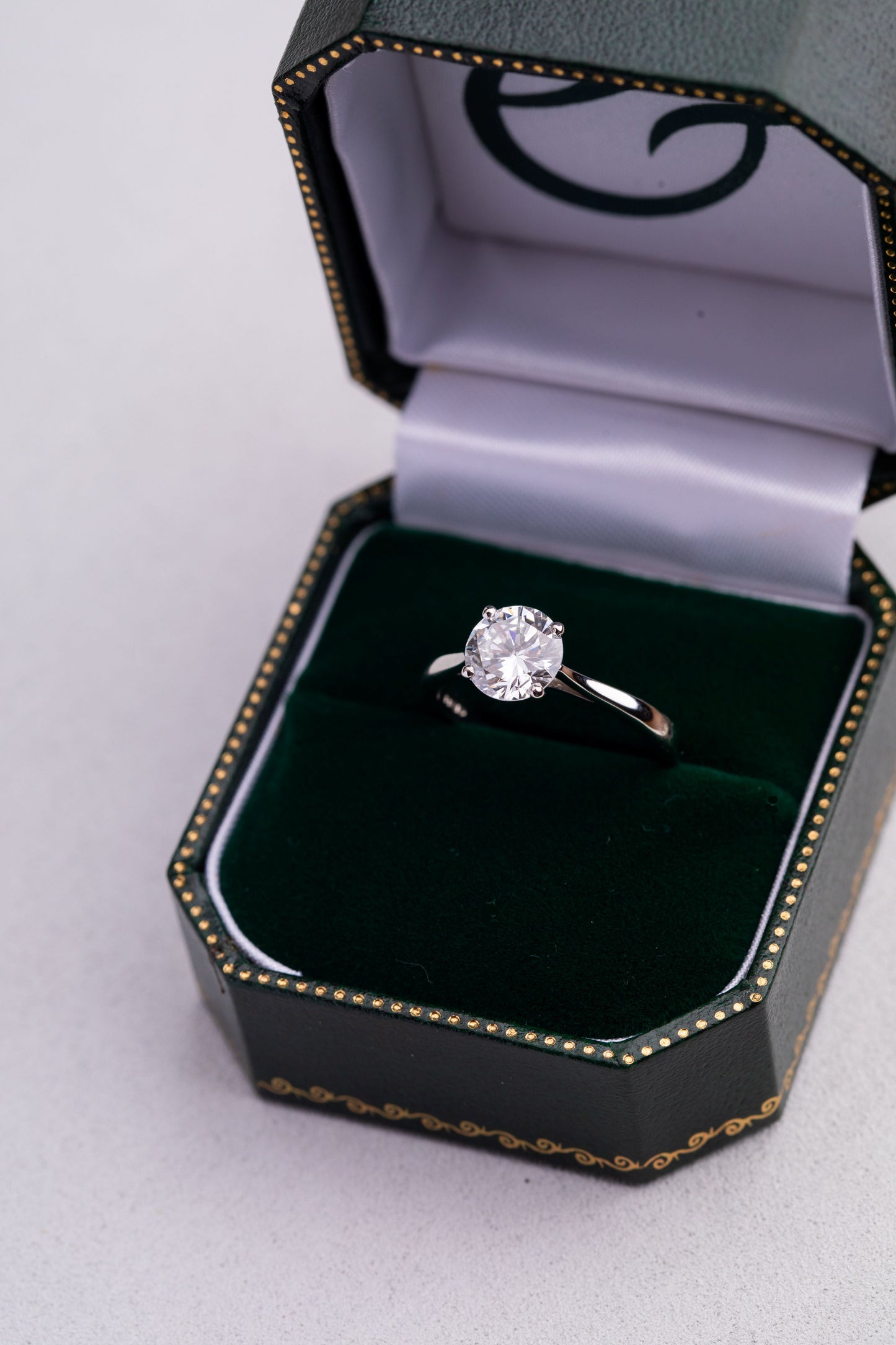 Round Brilliant Cut Diamond Solitaire