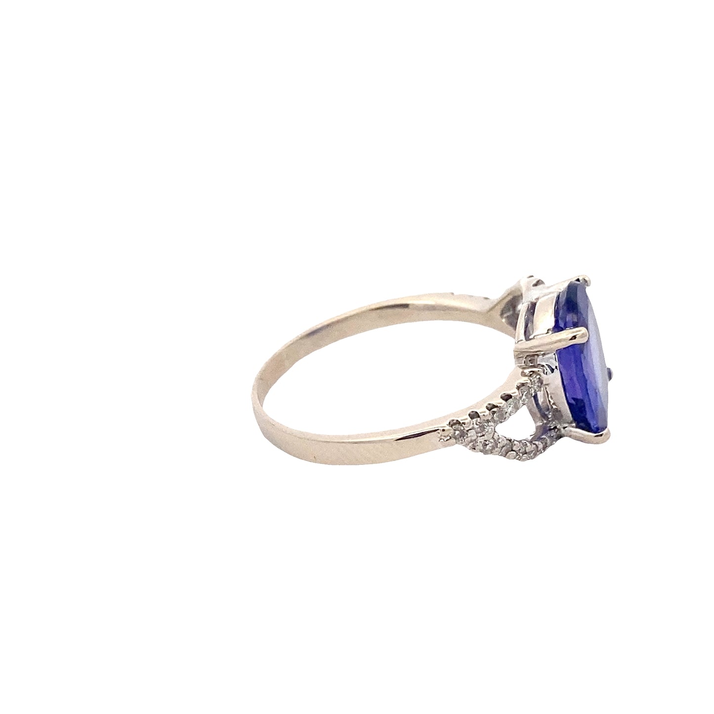 Oval Tanzanite with Diamond set split shoulders Ring