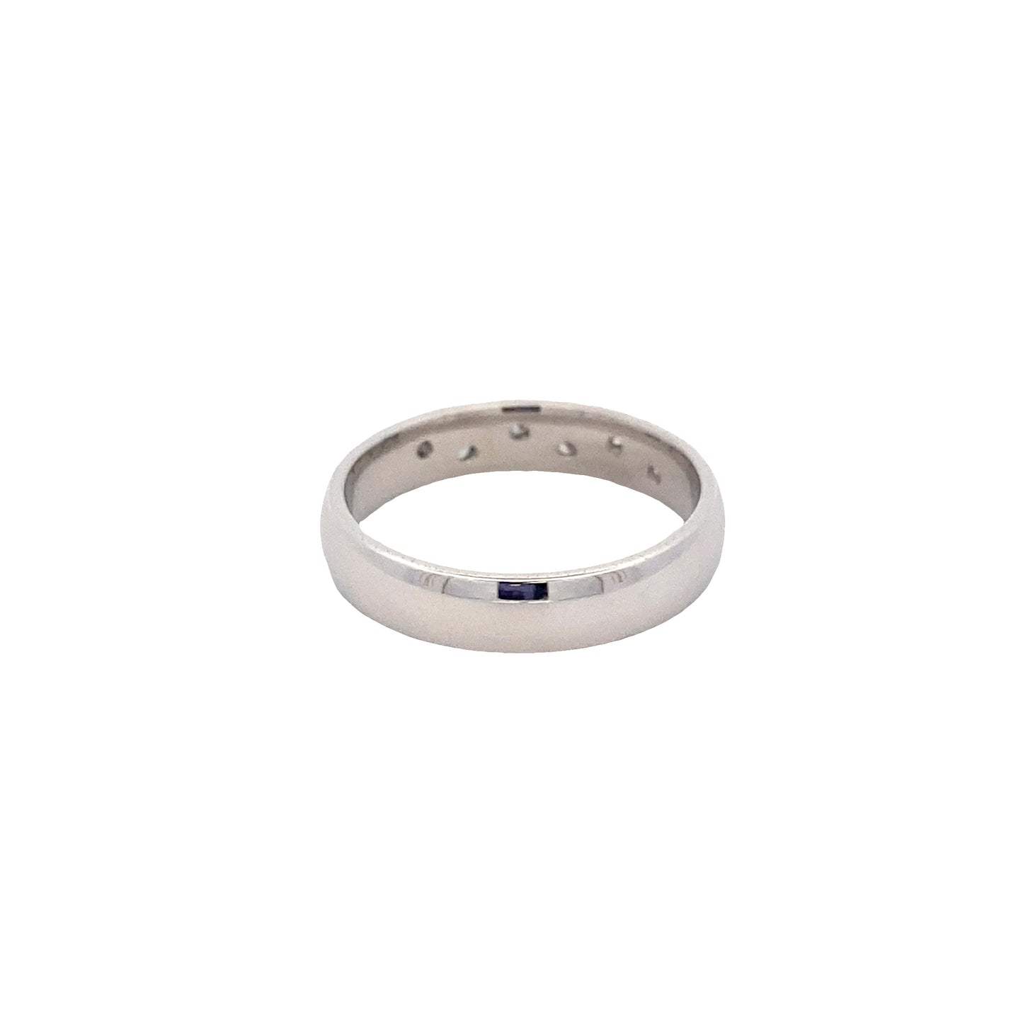 Round Brilliant Cut Diamond set wedding ring