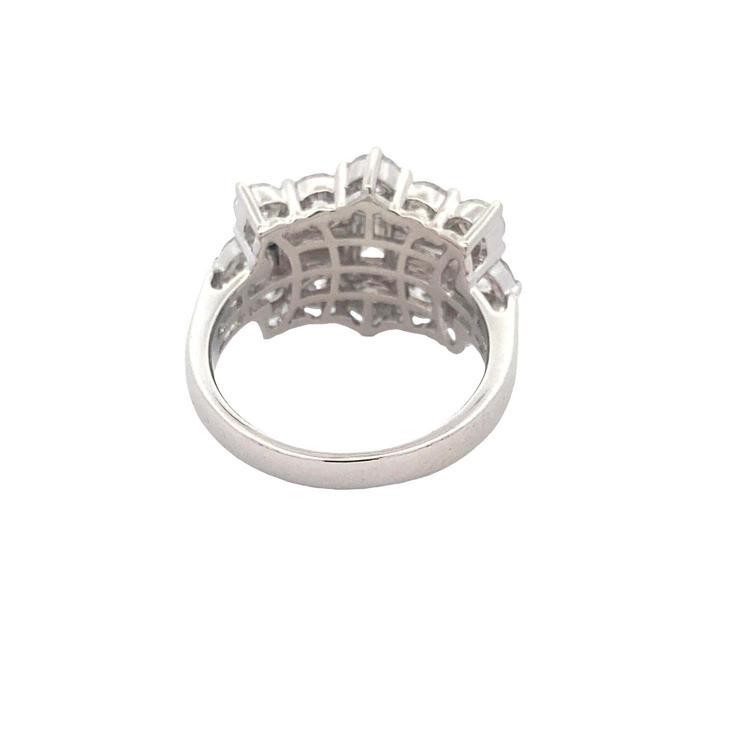 Emerald and Round Brilliant Cut Diamond Cluster Ring