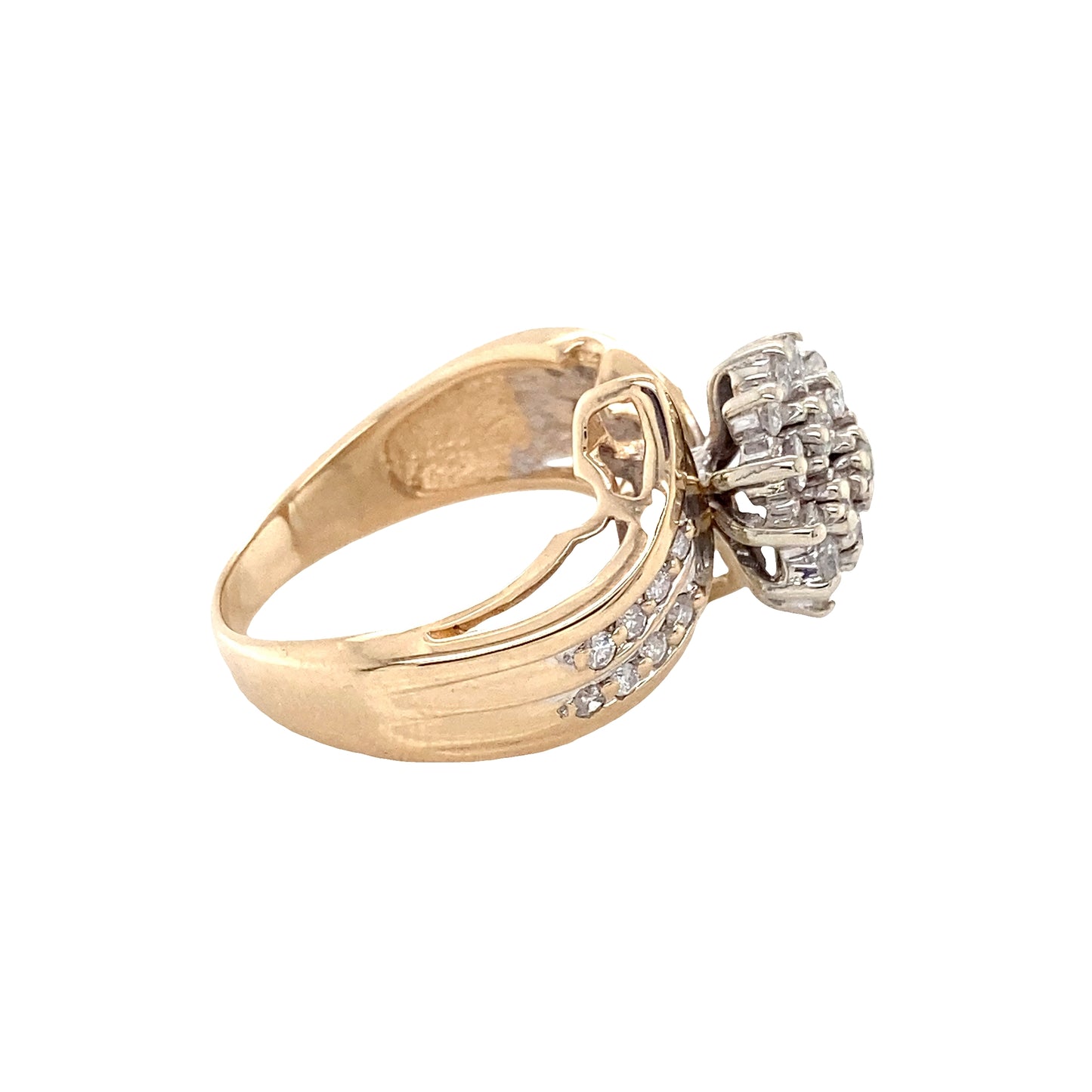 Round Brilliant Cut Diamond Cluster Style Ring
