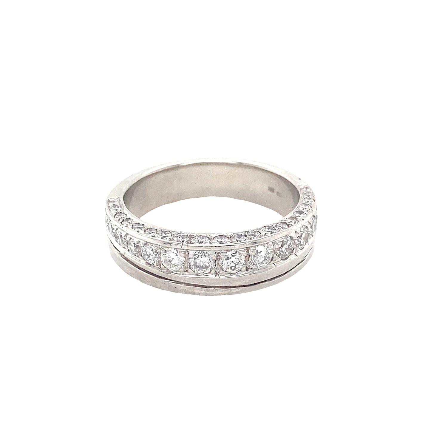 Round Brilliant Cut Graduated Diamond Eternity Ring