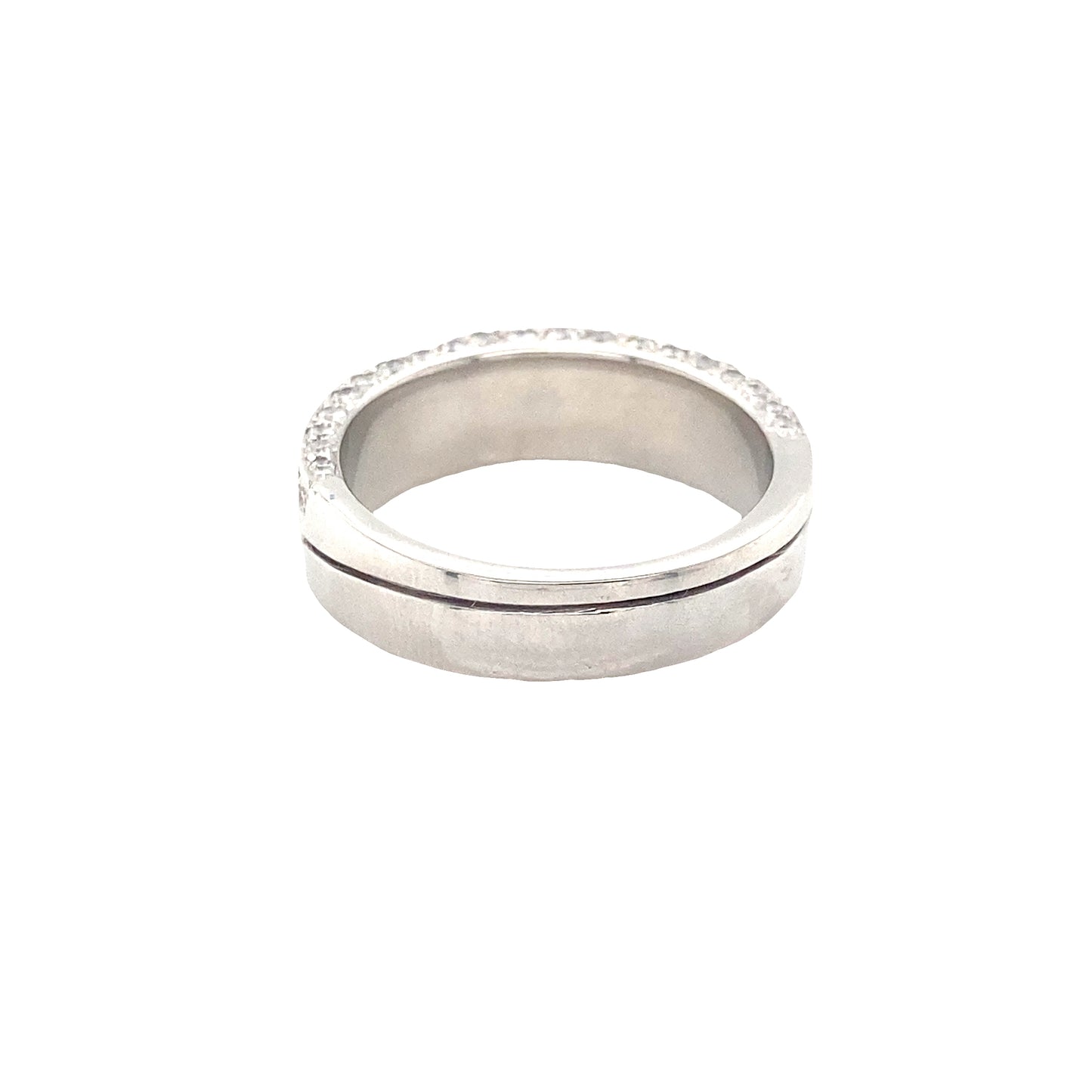 Round Brilliant Cut Graduated Diamond Eternity Ring