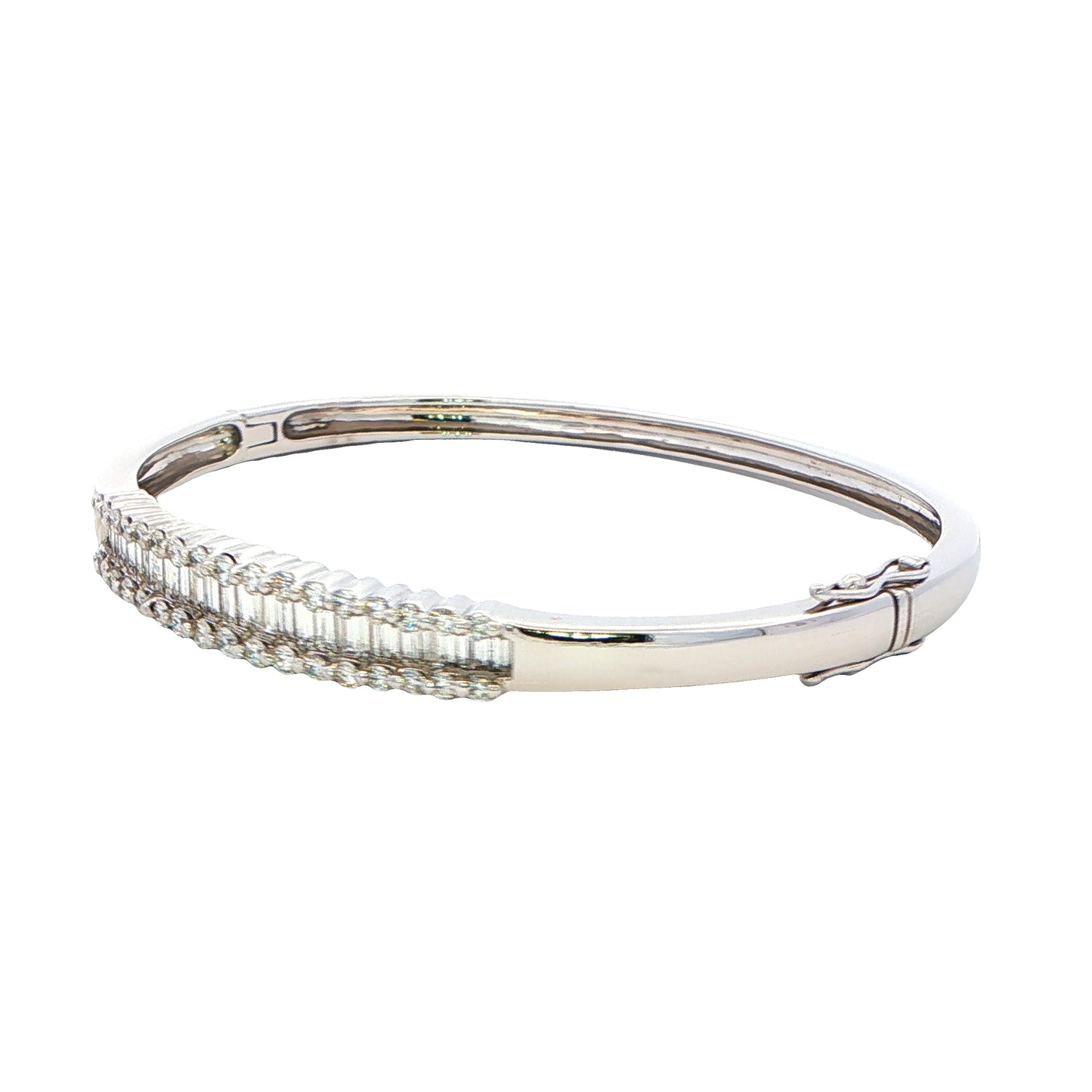 Round Brilliant Cut and Baguette Cut Diamond Set Bangle