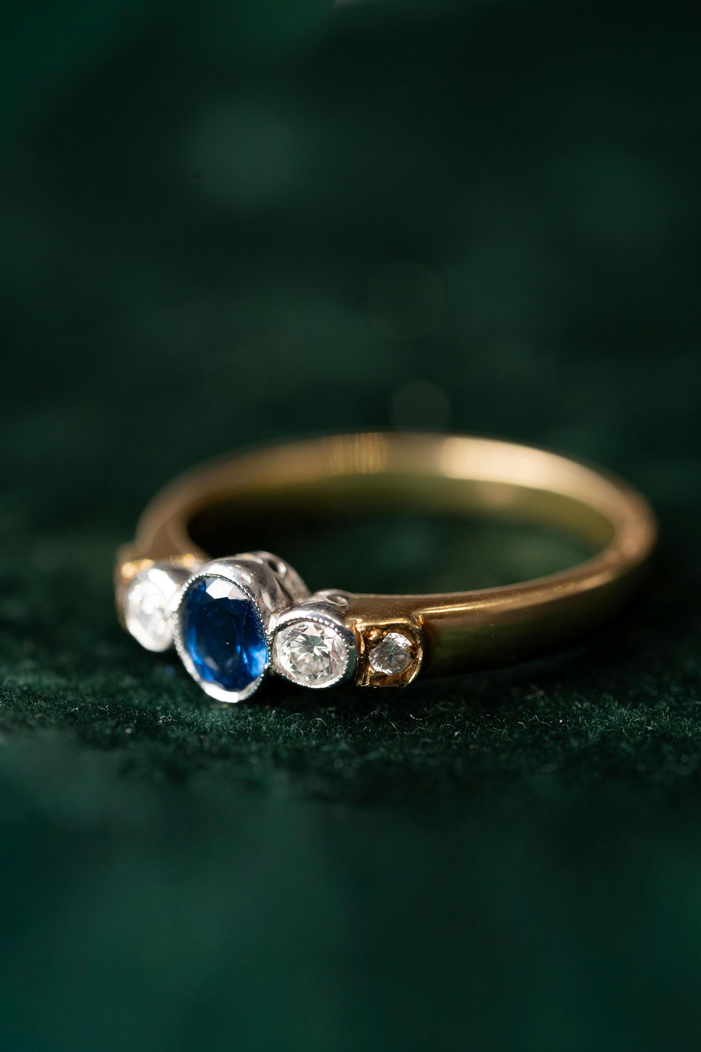Sapphire and Diamond Vintage Style 5 Stone Ring