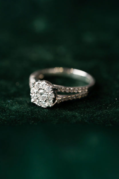 Round Brilliant Cut Diamond Cluster Ring