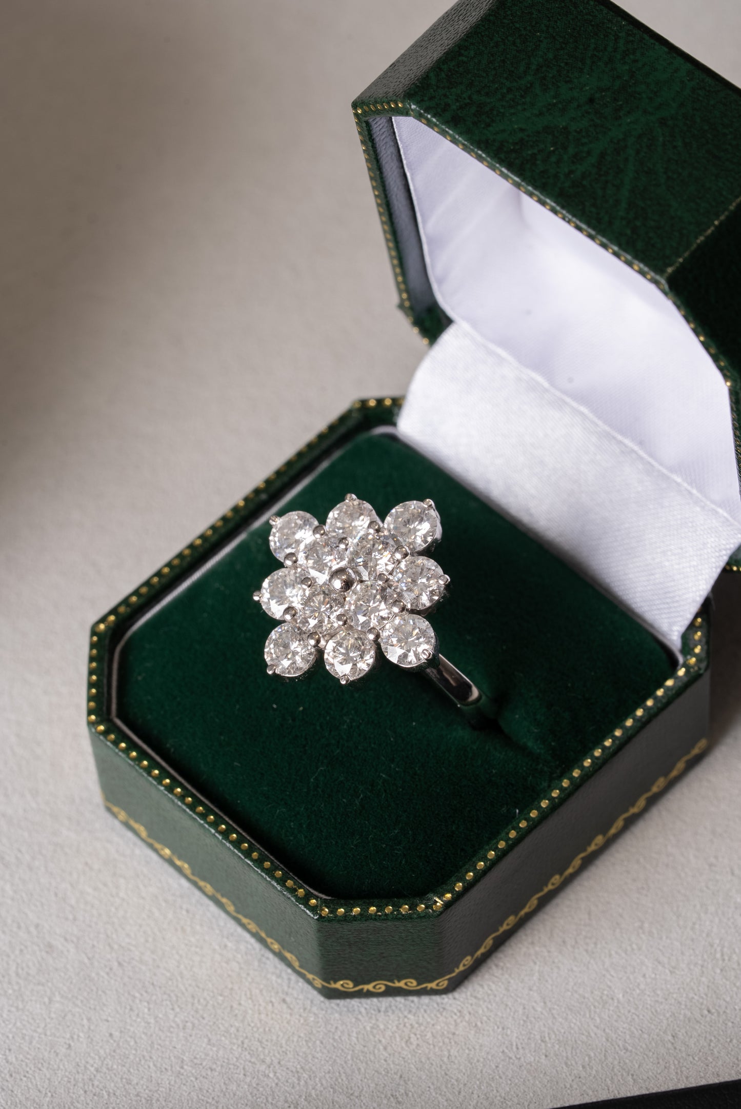 Round Brilliant Cut Diamond 12 Stone Cluster Ring