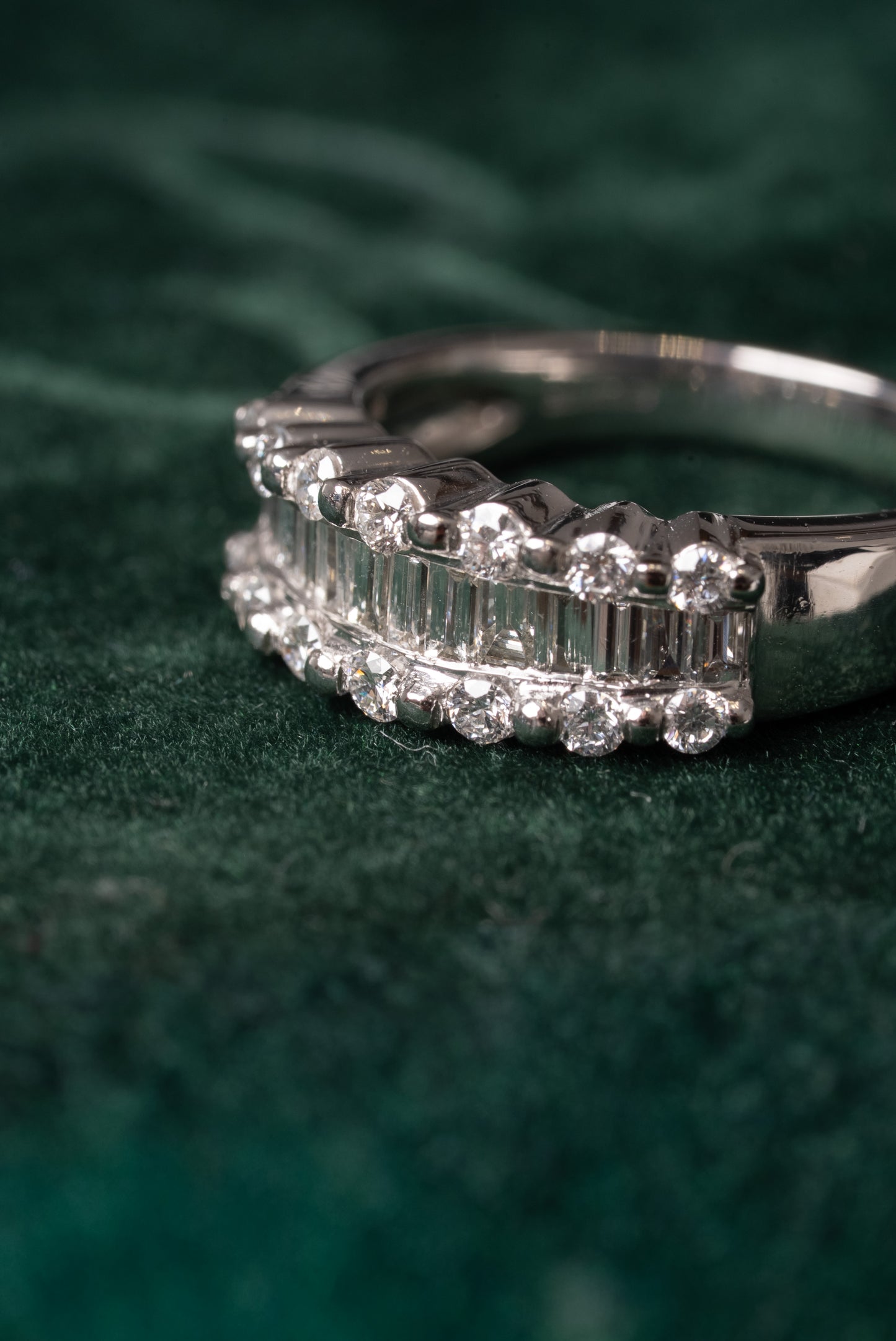 Baguette and Round Brilliant Cut Diamond Ring