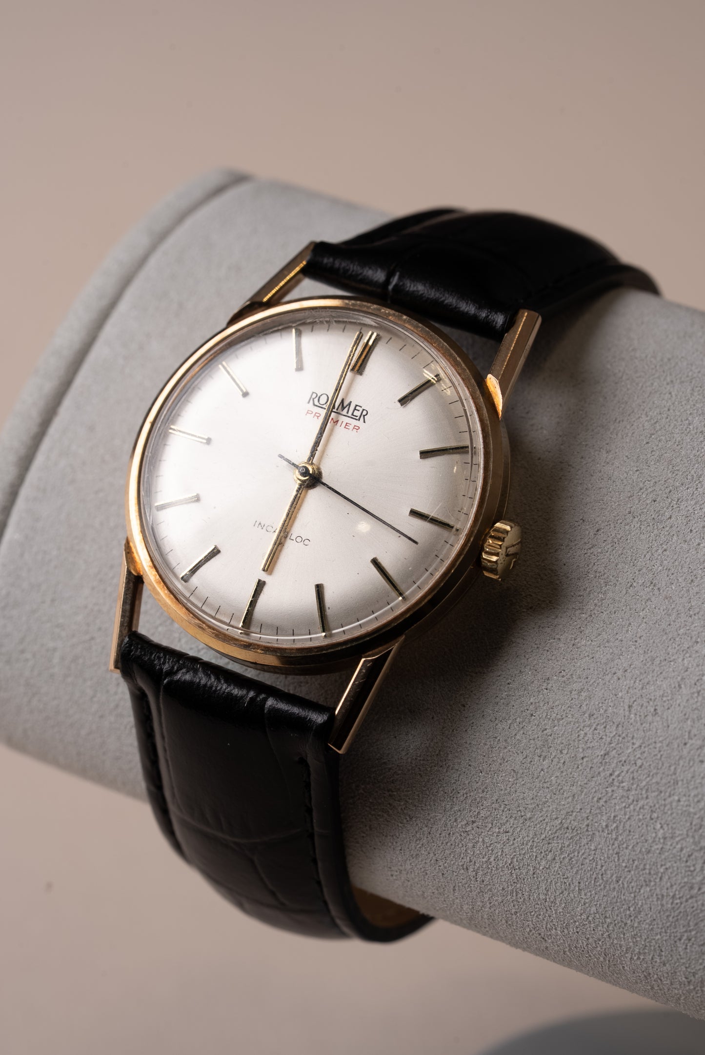 Pre-Owned 9ct Gold Roamer Premier Gents Mechanical Wrist Watch