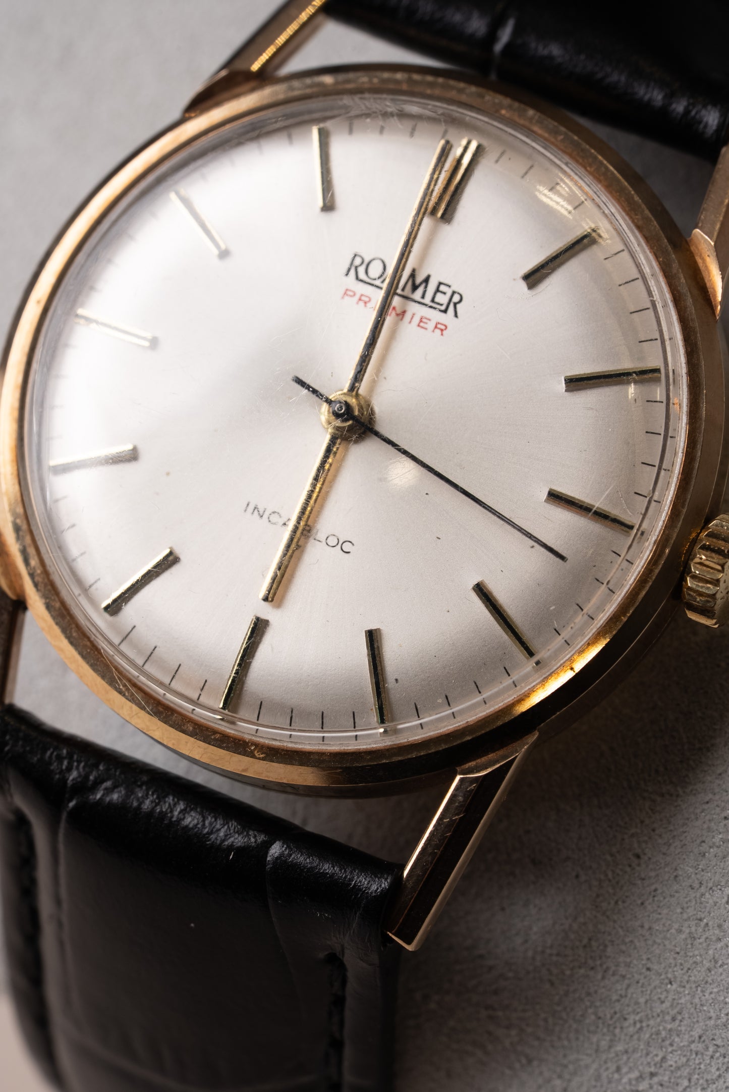 Pre-Owned 9ct Gold Roamer Premier Gents Mechanical Wrist Watch
