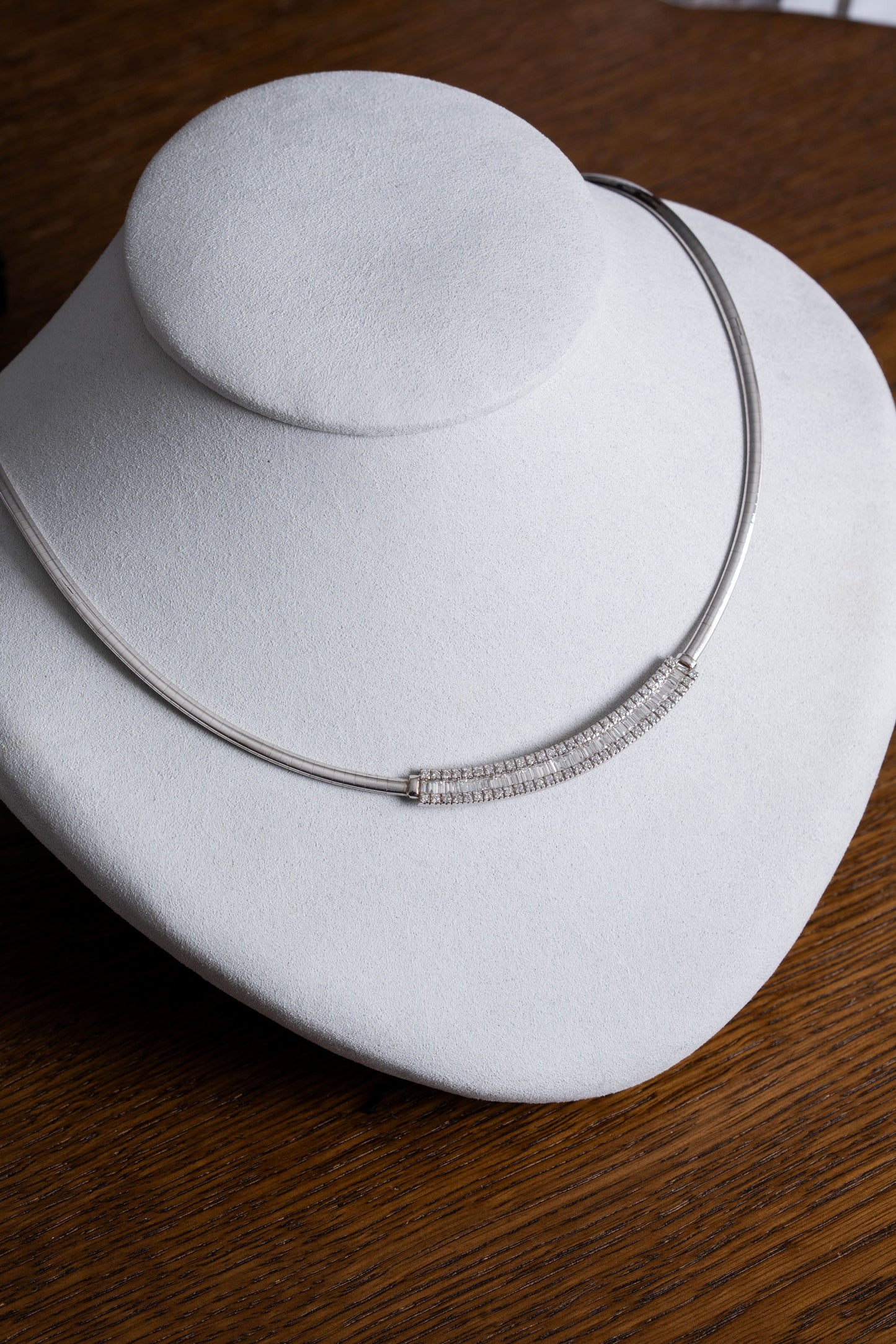 Round Brilliant Cut and Baguette Cut Diamond Set Necklace