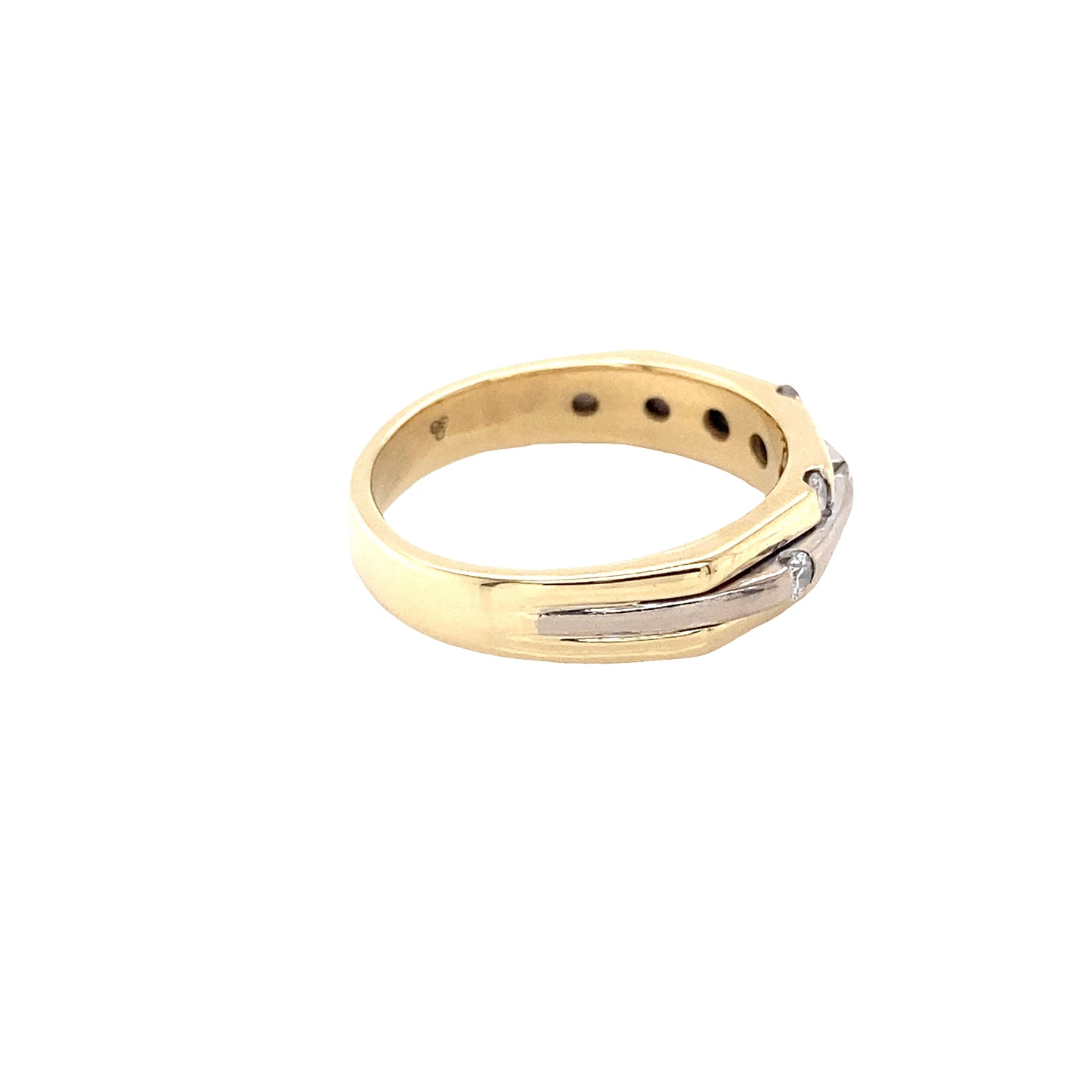 Two-Tone Round Brilliant Cut Diamond Dress Ring