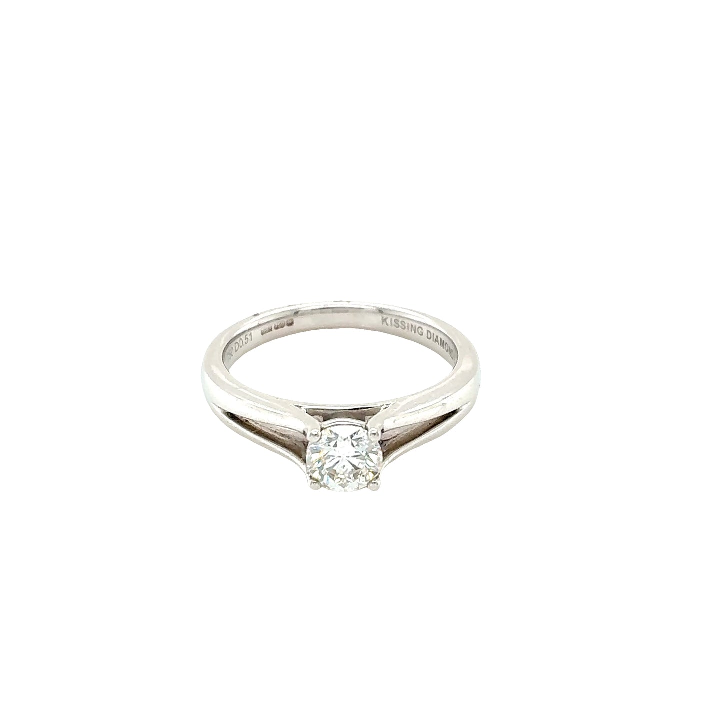 Round Brilliant Cut Diamond Kiss Ring