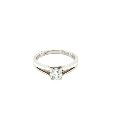 Round Brilliant Cut Diamond Kiss Ring