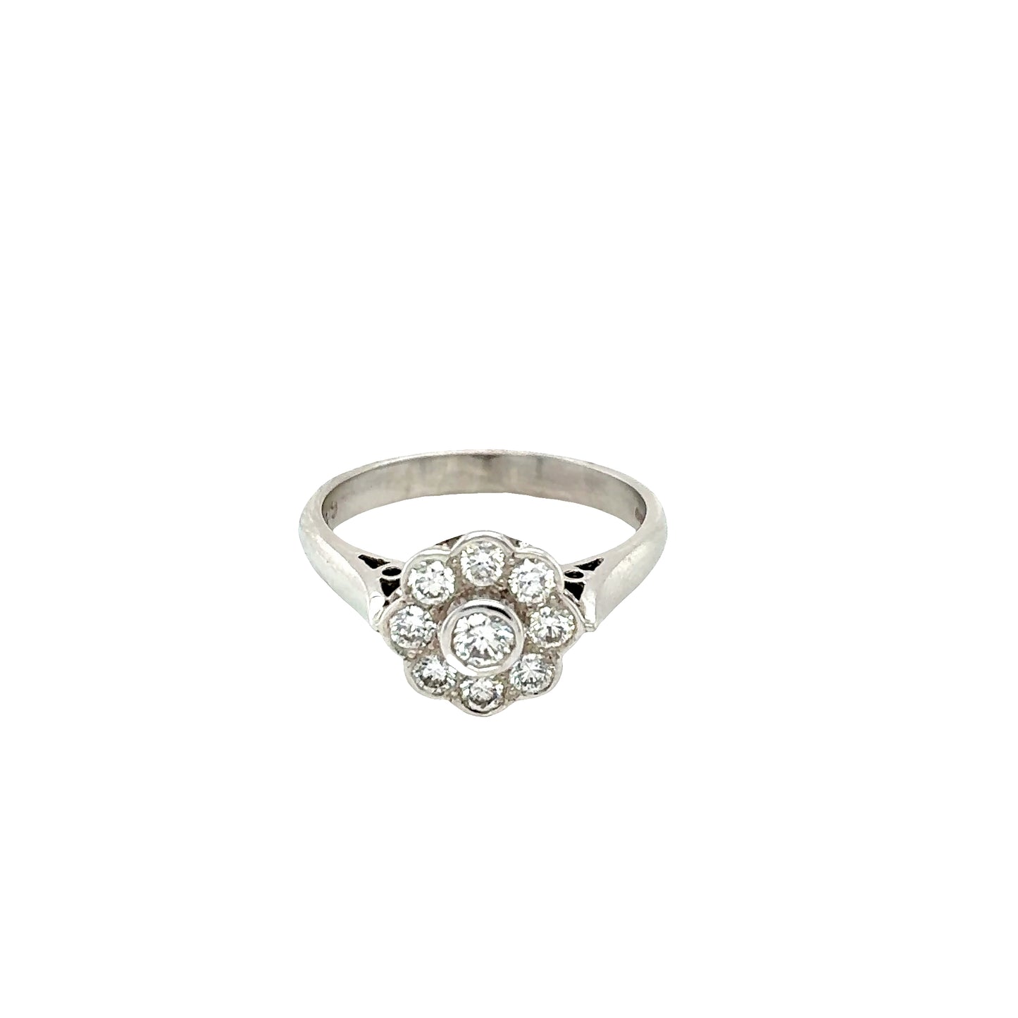 Round Brilliant Diamond Cluster Ring