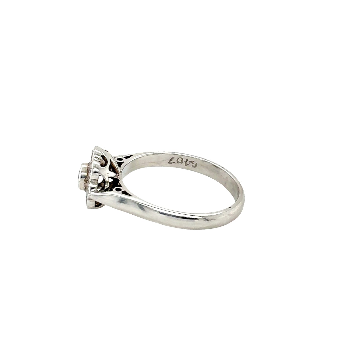 Round Brilliant Diamond Cluster Ring