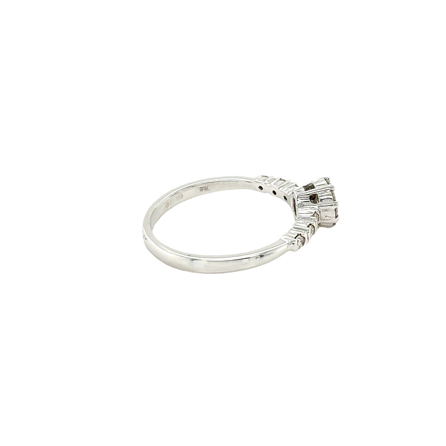Round Brilliant Cut Diamond Cluster Ring with Diamond set shoulders