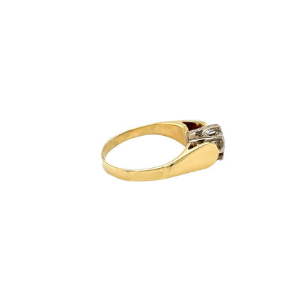 Round Cut Diamond Solitaire in Illusion Setting