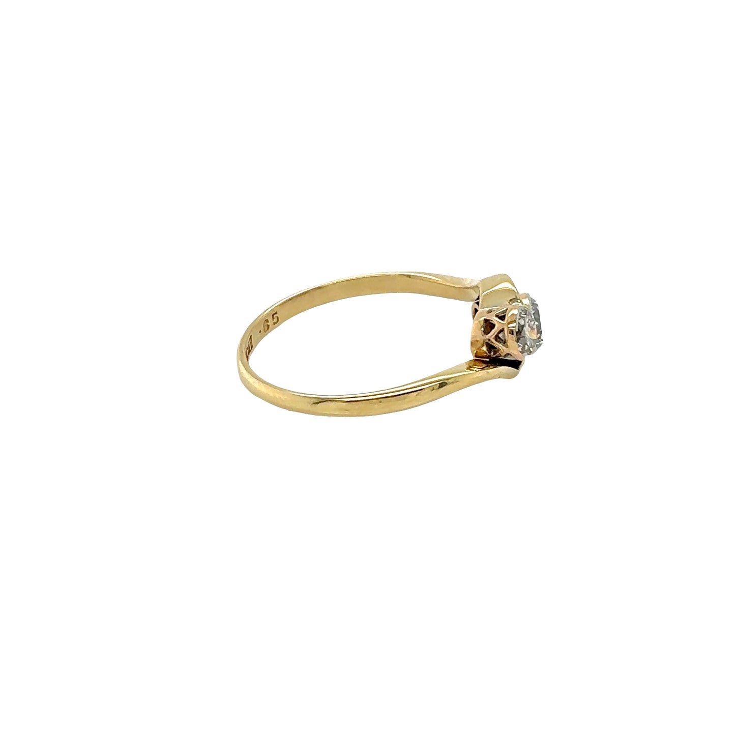 Round Brilliant Cut Diamond 3 Stone Twist Ring